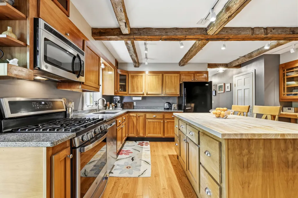 55 Higgins Lane South Portland ME 04106