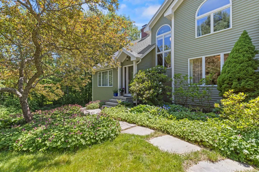 55 Higgins Lane South Portland ME 04106