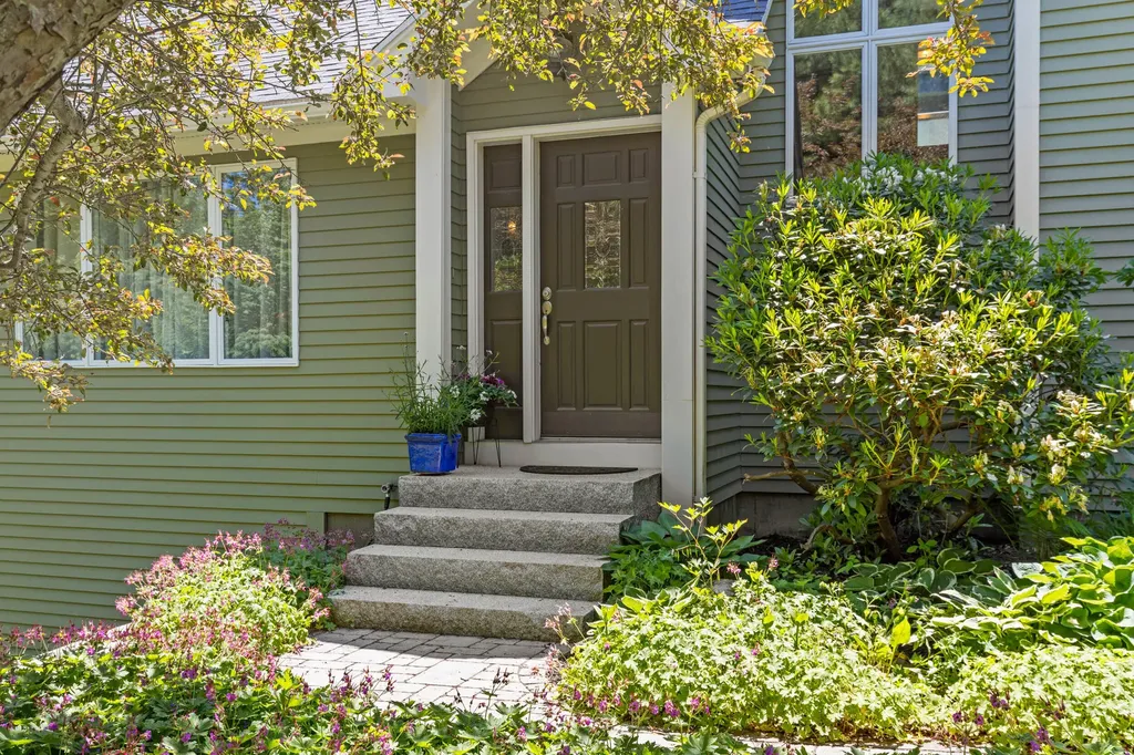 55 Higgins Lane South Portland ME 04106