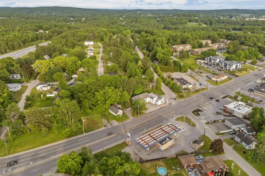 473 Center Auburn ME 04210