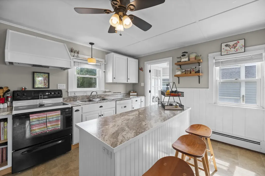47 Violette Avenue Waterville ME 04901