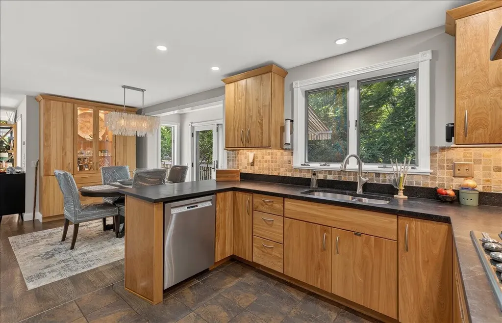 13 Norris Street Searsport ME 04974