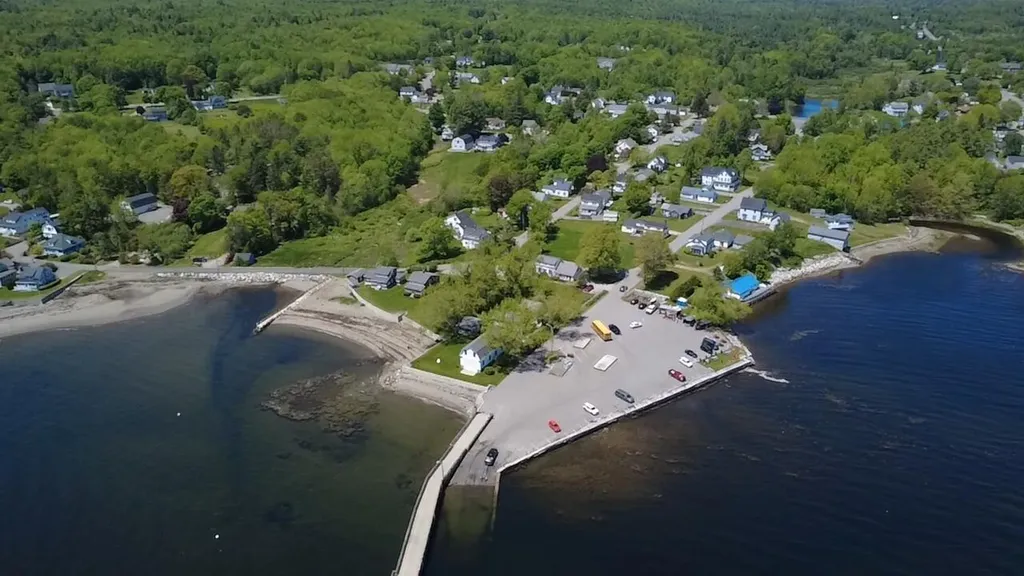 13 Norris Street Searsport ME 04974