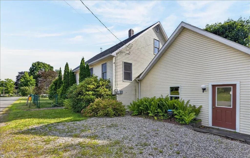 13 Norris Street Searsport ME 04974