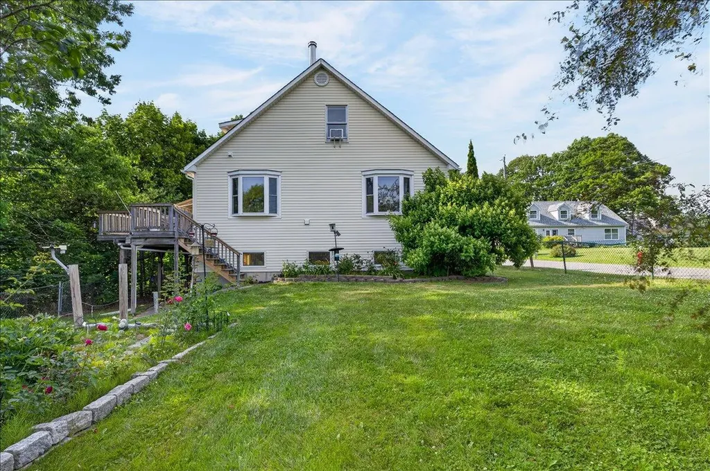 13 Norris Street Searsport ME 04974