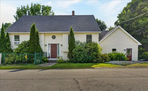 13 Norris Street Searsport ME 04974