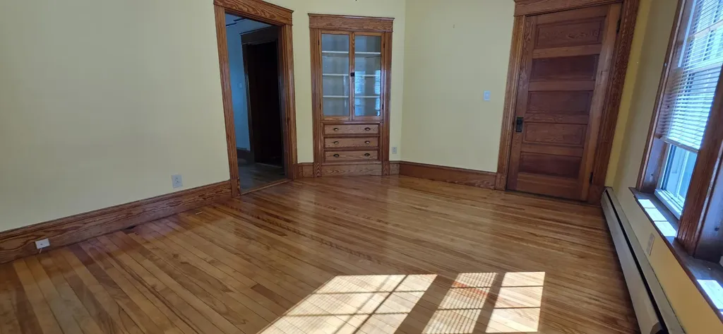 29 Dexter Avenue Auburn ME 04210