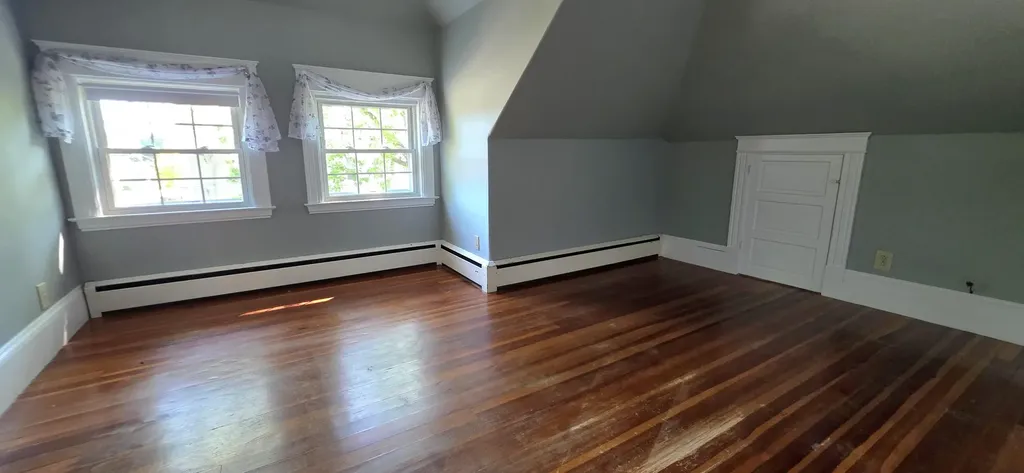 29 Dexter Avenue Auburn ME 04210