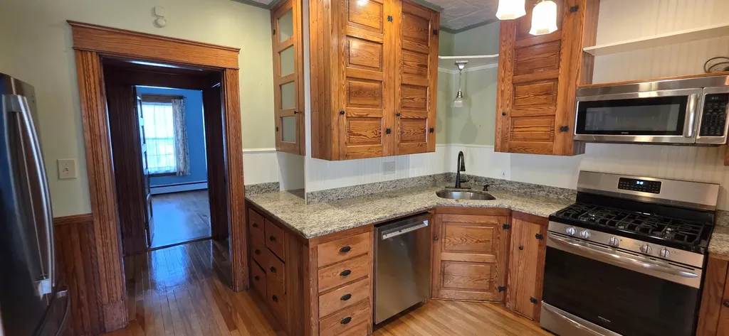 29 Dexter Avenue Auburn ME 04210