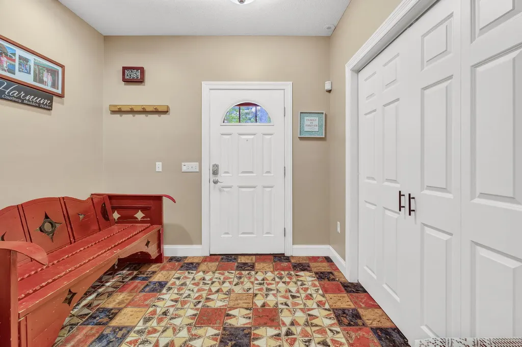 81 Aaron's Way Hampden ME 04444