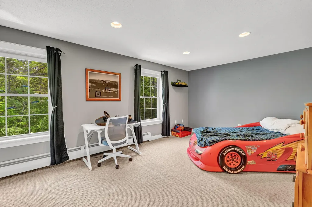 81 Aaron's Way Hampden ME 04444