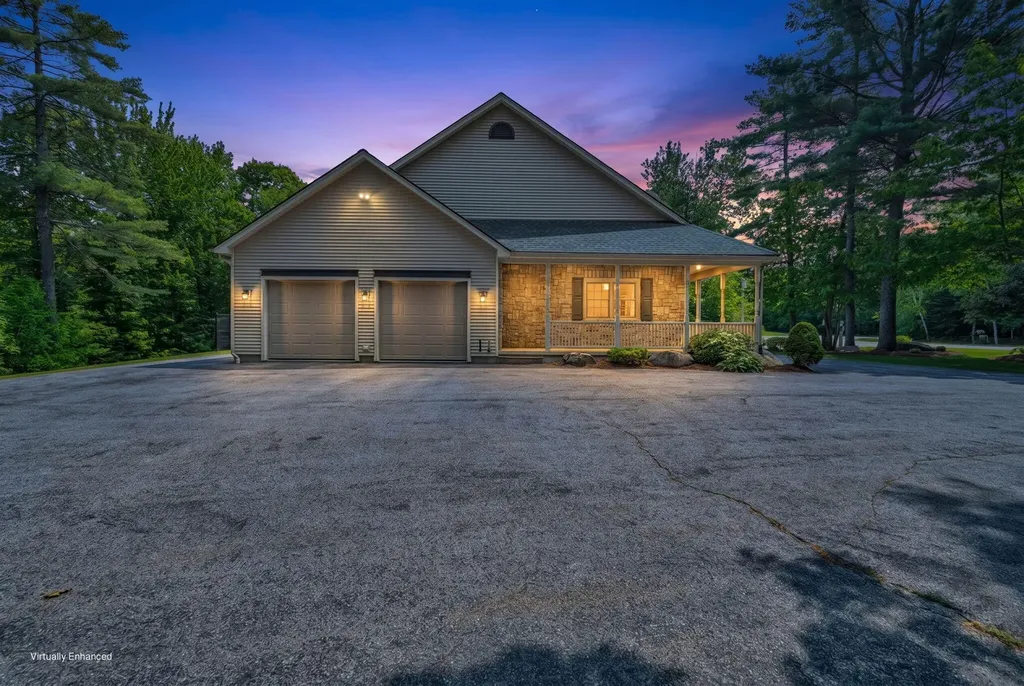 81 Aaron's Way Hampden ME 04444