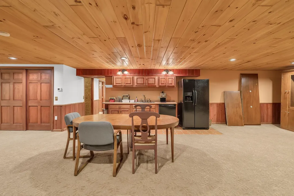 81 Aaron's Way Hampden ME 04444