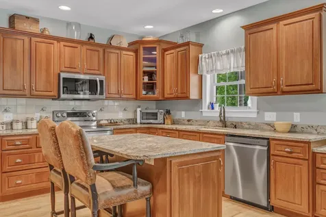 81 Aaron's Way Hampden ME 04444