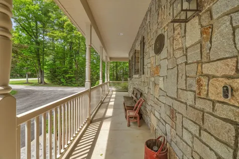 81 Aaron's Way Hampden ME 04444
