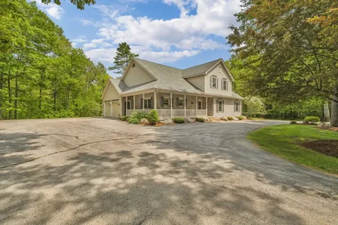 81 Aaron's Way Hampden ME 04444