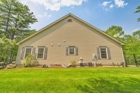 81 Aaron's Way Hampden ME 04444