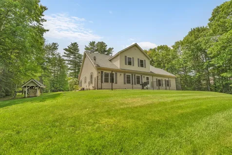 81 Aaron's Way Hampden ME 04444