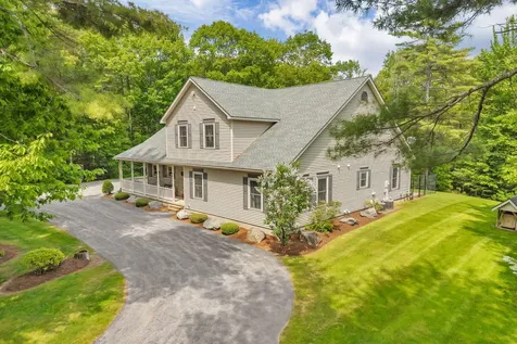 81 Aaron's Way Hampden ME 04444
