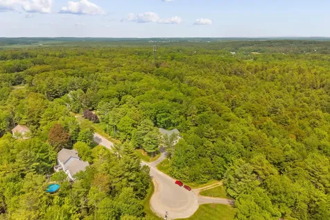 81 Aaron's Way Hampden ME 04444