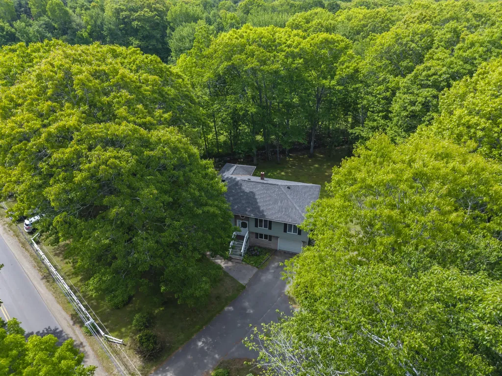 863 Finntown Road Warren ME 04864