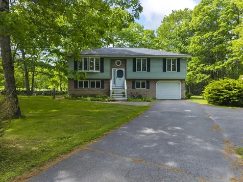 863 Finntown Road Warren ME 04864