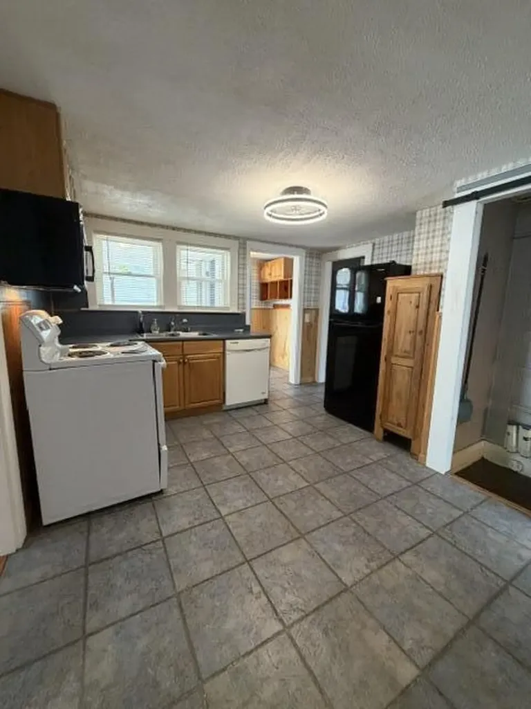 98 Rochester Street Berwick ME 03901