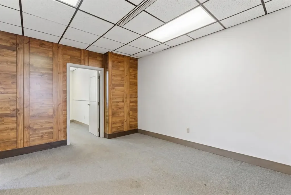 35 Ash Street Lewiston ME 04240