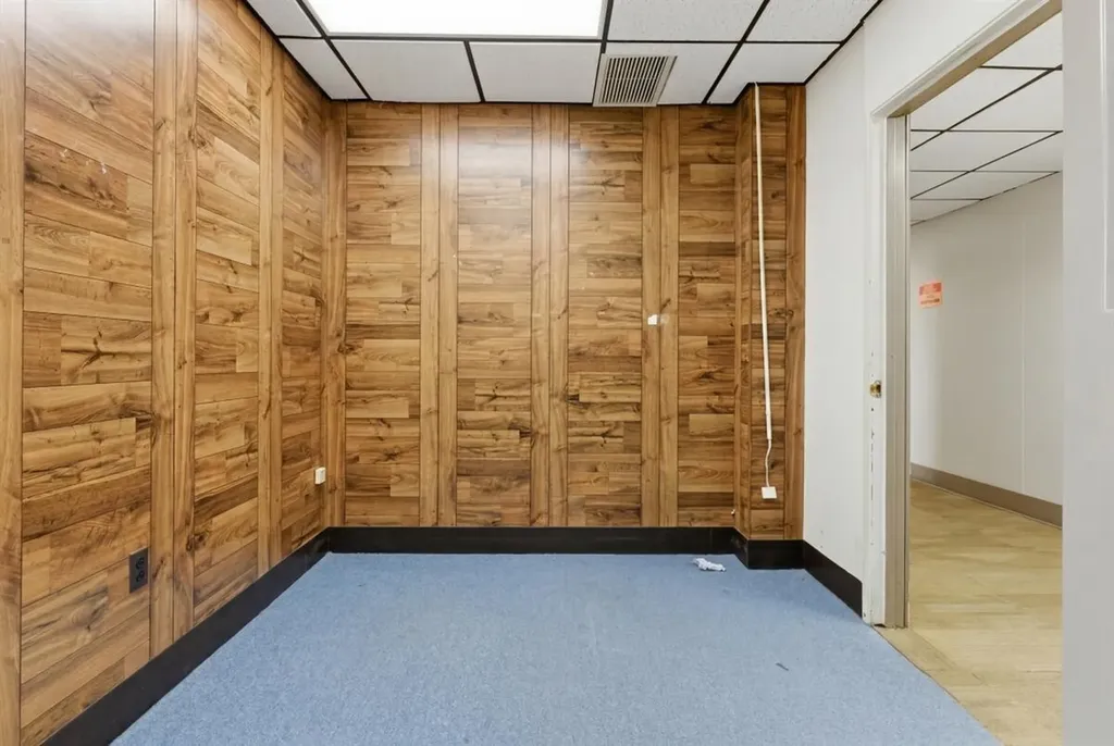 35 Ash Street Lewiston ME 04240