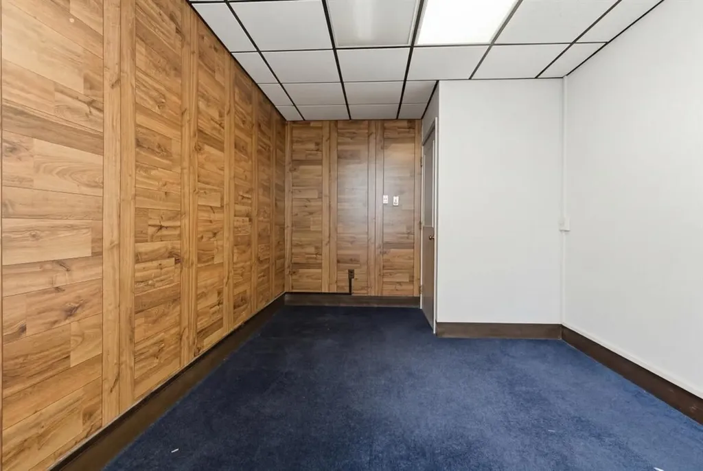 35 Ash Street Lewiston ME 04240