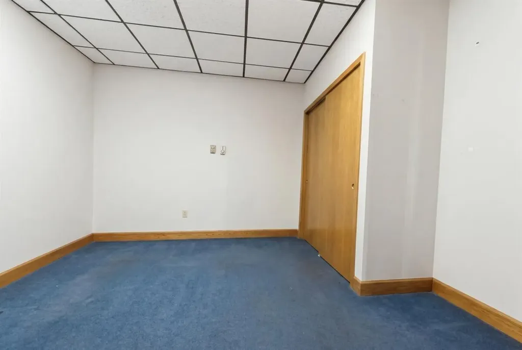 35 Ash Street Lewiston ME 04240