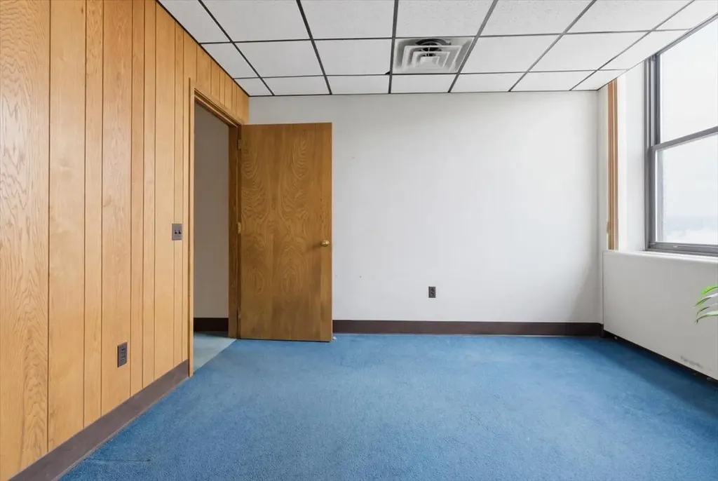 35 Ash Street Lewiston ME 04240