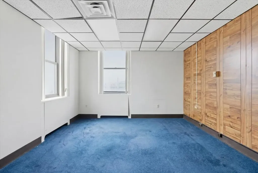 35 Ash Street Lewiston ME 04240