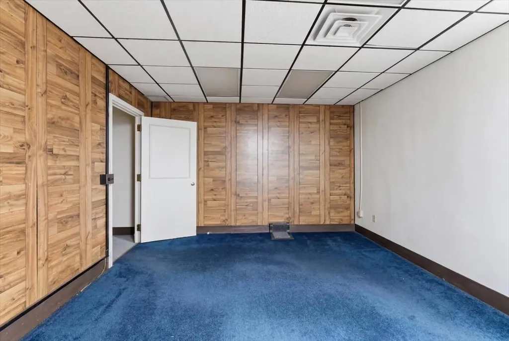 35 Ash Street Lewiston ME 04240