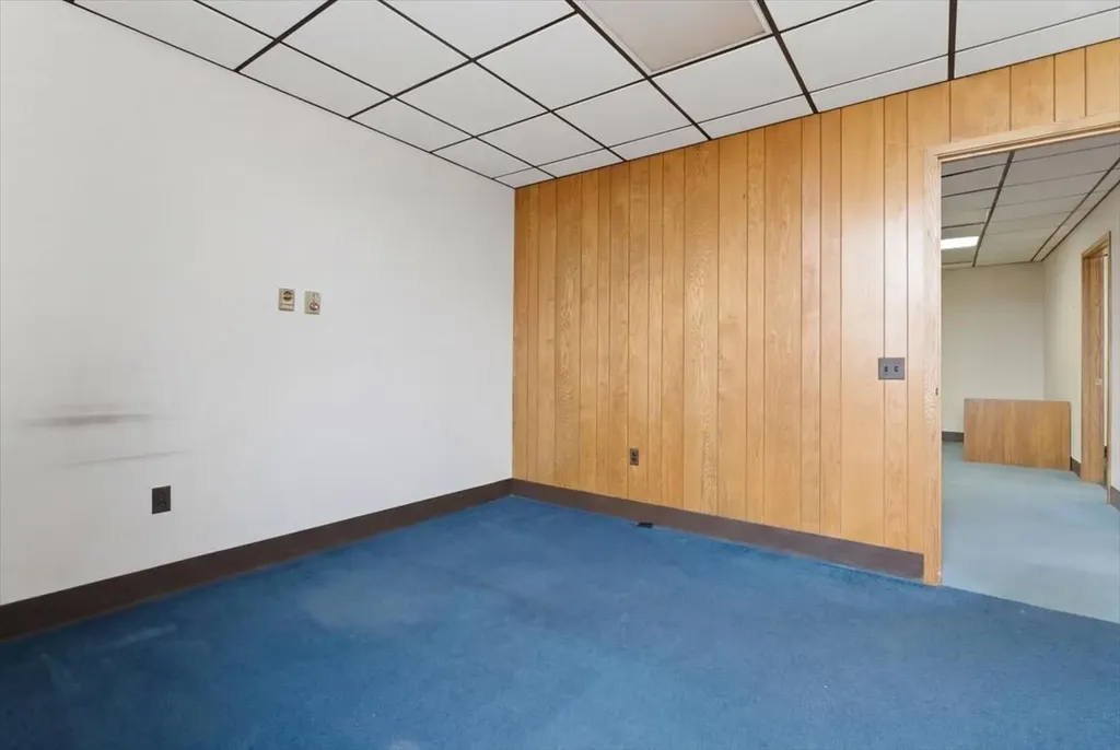 35 Ash Street Lewiston ME 04240