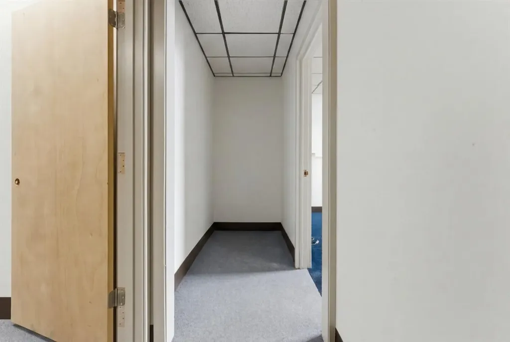 35 Ash Street Lewiston ME 04240