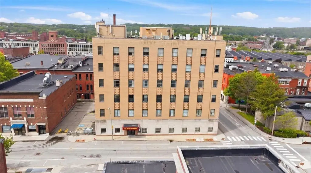 35 Ash Street Lewiston ME 04240