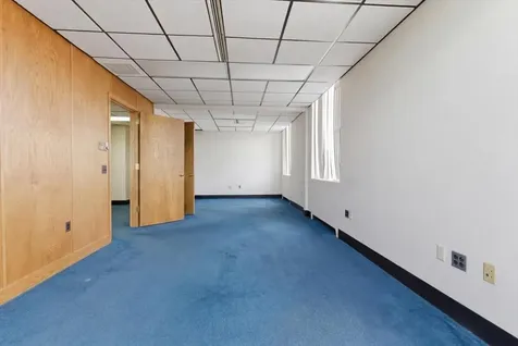 35 Ash Street Lewiston ME 04240
