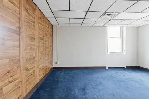 35 Ash Street Lewiston ME 04240
