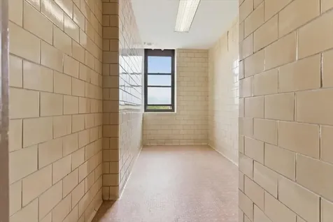 35 Ash Street Lewiston ME 04240