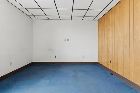 35 Ash Street Lewiston ME 04240
