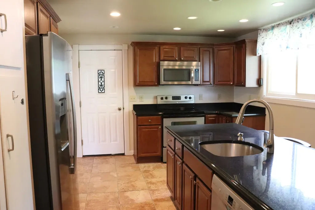 143 Chamberlain Street Brewer ME 04412
