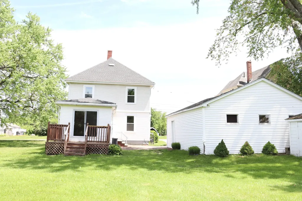 143 Chamberlain Street Brewer ME 04412