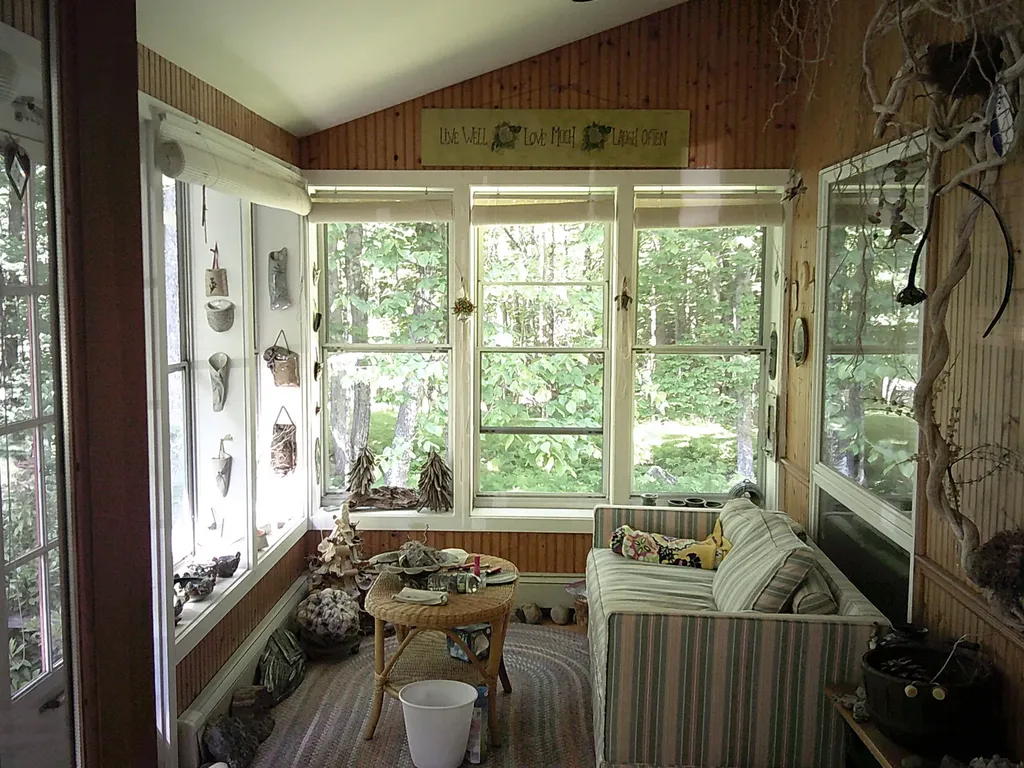 43 Round-the-pond Road Norway ME 04268