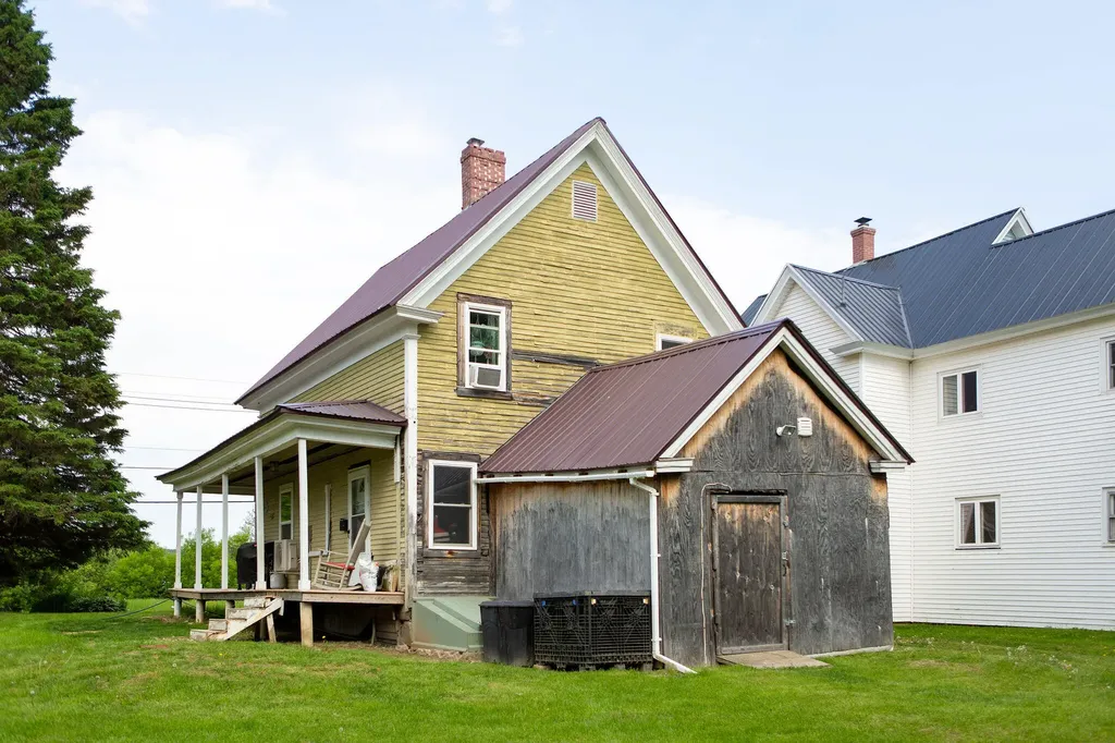 24 Florence Avenue Houlton ME 04730
