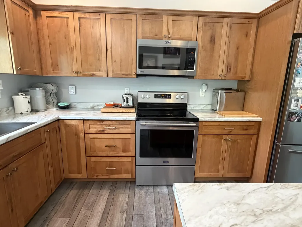 39 Clark Road Kenduskeag ME 04450