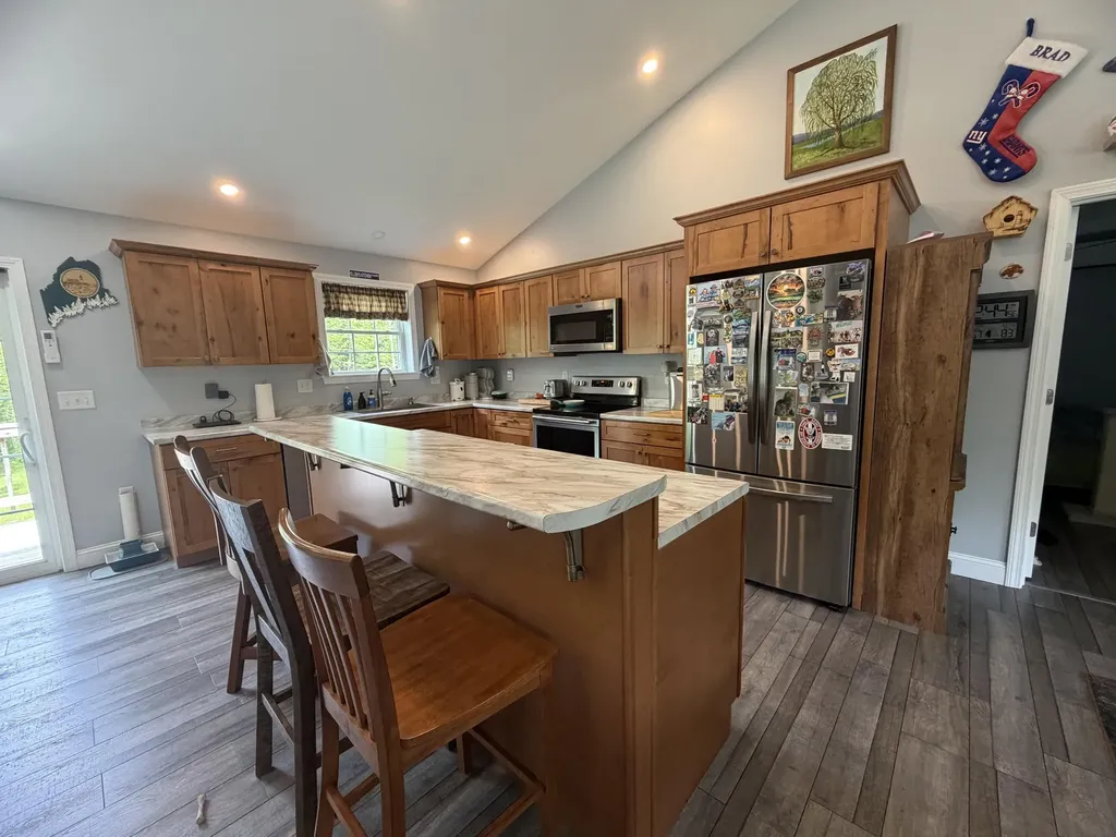 39 Clark Road Kenduskeag ME 04450