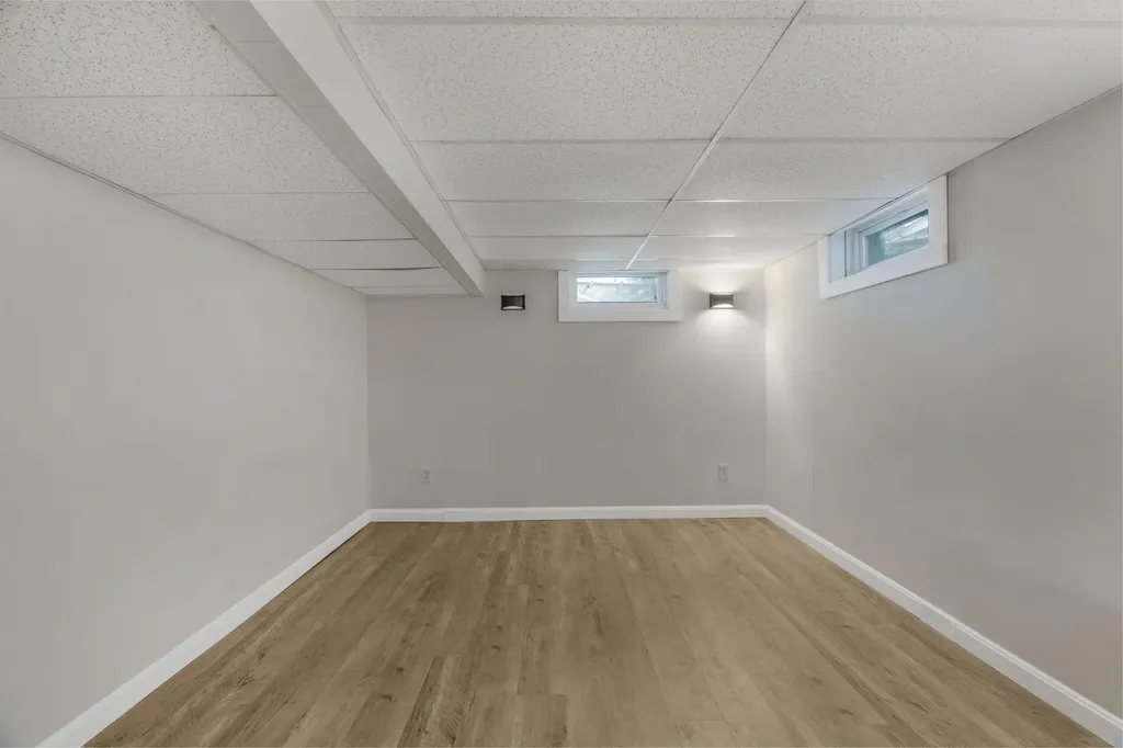 11 Matthew Street Lisbon ME 04250