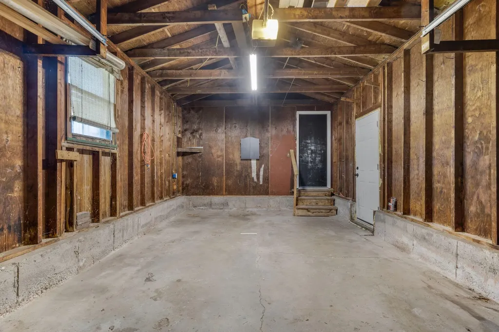 11 Matthew Street Lisbon ME 04250