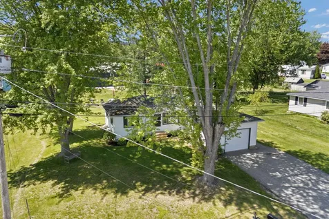 11 Matthew Street Lisbon ME 04250